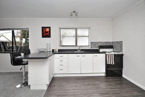 Photo of property in 2/31 Halsey Road, Manurewa, Auckland, 2102