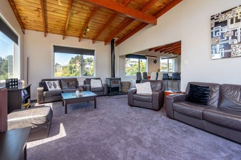 Photo of property in 18 Pioneer Crescent, Helensburgh, Dunedin, 9010