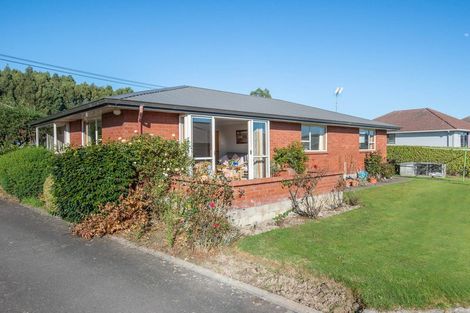 Photo of property in 34 Burgess Street, Green Island, Dunedin, 9018