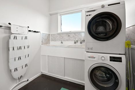 Photo of property in 11 Hillary Street, Chedworth, Hamilton, 3210