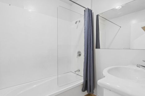 Photo of property in 100 Anderson Road, Wanaka, 9305