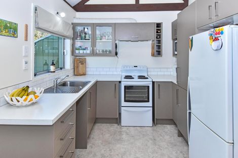 Photo of property in 1/11 Honey Place, Weymouth, Auckland, 2103