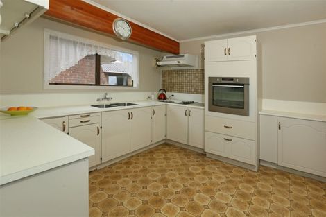 Photo of property in 10 Muscat Place, Henderson, Auckland, 0612