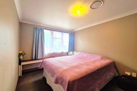 Photo of property in 31 Crewe Crescent, Hokowhitu, Palmerston North, 4410