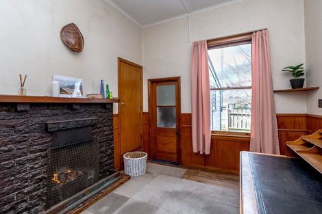 Photo of property in 2/14 Seddon Street, Carterton, 5713