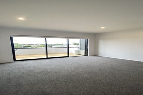 Photo of property in 3/30 Bowater Place, Manurewa, Auckland, 2102