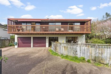 Photo of property in 1/3a Charles Dickens Drive, Mellons Bay, Auckland, 2014