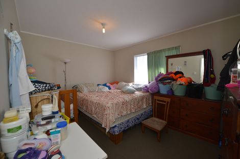 Photo of property in 2/83 Templeton Place, Clendon Park, Auckland, 2103