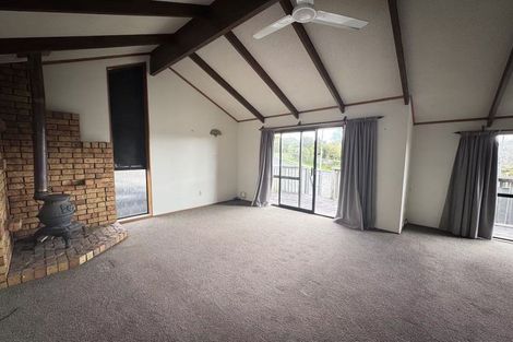 Photo of property in 27 Oaktree Avenue, Browns Bay, Auckland, 0630