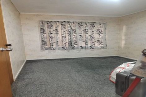 Photo of property in 16 Cottrell Place, Clendon Park, Auckland, 2103