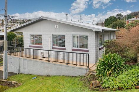 Photo of property in 5 Mccracken Street, Caversham, Dunedin, 9011