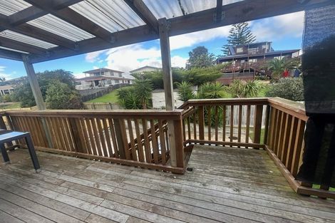Photo of property in 15a Taylor Road, Papamoa Beach, Papamoa, 3118