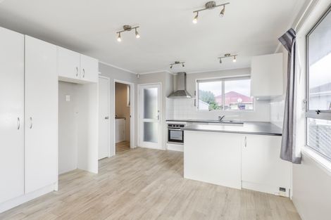 Photo of property in 32 Burundi Avenue, Clendon Park, Auckland, 2103