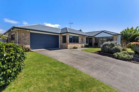 Photo of property in 2 Ranfurly Terrace, Pyes Pa, Tauranga, 3112
