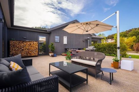 Photo of property in 12 Hidden Hills Drive, Wanaka, 9305