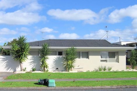 Photo of property in 1/21 Hattaway Avenue, Bucklands Beach, Auckland, 2012