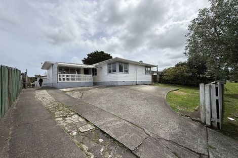 Photo of property in 26 Riverpark Crescent, Henderson, Auckland, 0610