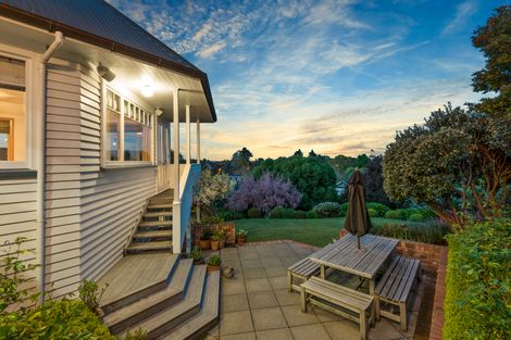Photo of property in 5 Hackthorne Road, Cashmere, Christchurch, 8022