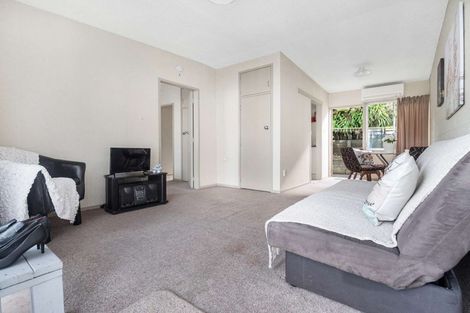 Photo of property in 2/100 River Road, Hamilton East, Hamilton, 3216