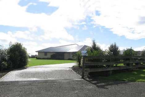 Photo of property in 95 Polson Hill Drive, Aokautere, Palmerston North, 4471