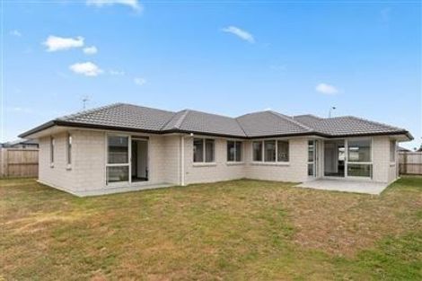 Photo of property in 30 Livingstone Drive, Papamoa Beach, Papamoa, 3118