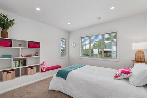 Photo of property in 73l Park Rise, Campbells Bay, Auckland, 0630