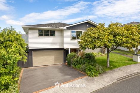 Photo of property in 73 Tirohanga Road, Tirohanga, Lower Hutt, 5010