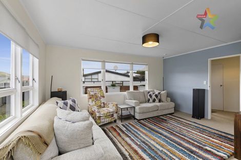 Photo of property in 27 Mossburn Grove, Kelson, Lower Hutt, 5010