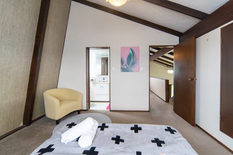 Photo of property in 4 Portree Place, Queenwood, Hamilton, 3210