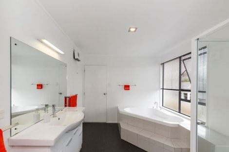 Photo of property in 61 Jickell Street, Hokowhitu, Palmerston North, 4410