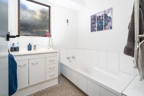 Photo of property in 60 Dominica Crescent, Grenada Village, Wellington, 6037
