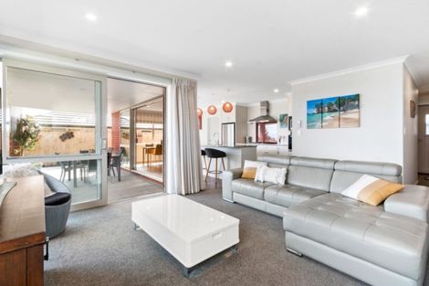 Photo of property in 89 Bert Wall Drive, Omokoroa, 3114