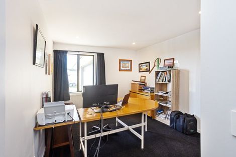 Photo of property in 56 Sunrise Drive, Seaward Bush, Invercargill, 9812