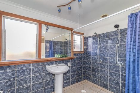 Photo of property in 40 Mako Mako Road, Levin, 5510