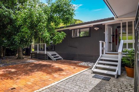 Photo of property in 28 Florance Avenue, Russell, 0202