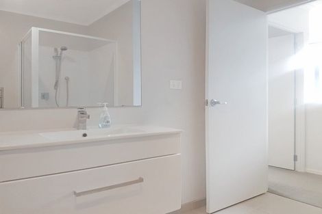 Photo of property in 10 Akeake Lane, Manurewa, Auckland, 2102