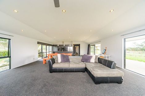 Photo of property in 6 Akers Road, Linton, Palmerston North, 4472