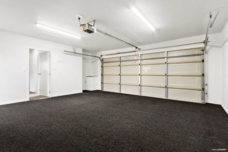 Photo of property in 7b Woodbank Drive, Glen Eden, Auckland, 0602