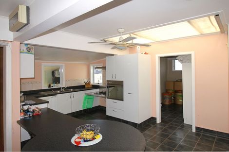 Photo of property in 8 Fox Place, Cloverlea, Palmerston North, 4412