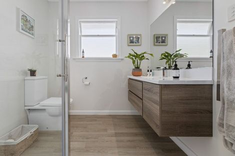 Photo of property in 1/27 Weir Place, Hoon Hay, Christchurch, 8025