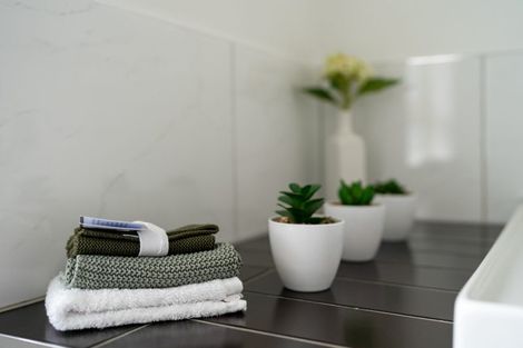 Photo of property in 10 Cooper Crescent, Cambridge, 3434