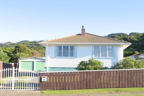 Photo of property in 32 Rangituhi Crescent, Takapuwahia, Porirua, 5022