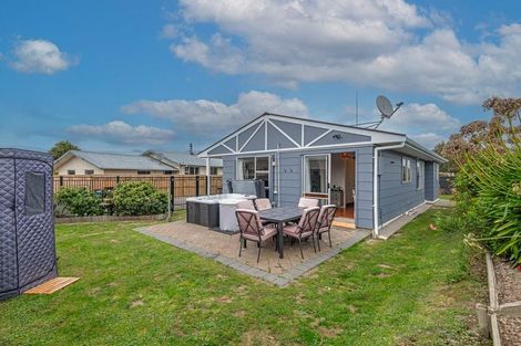 Photo of property in 24 Chadwick Place, Highbury, Palmerston North, 4412