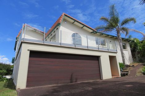 Photo of property in 31 Jellicoe Road, Murrays Bay, Auckland, 0630