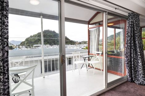 Photo of property in 1/29 Waikawa Road, Picton, 7220