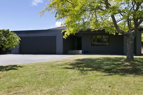 Photo of property in 8 Aubrey Crescent, Rainbow Point, Taupo, 3330