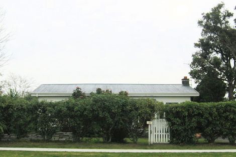 Photo of property in 10 Bowling Road, Greenmeadows, Napier, 4112