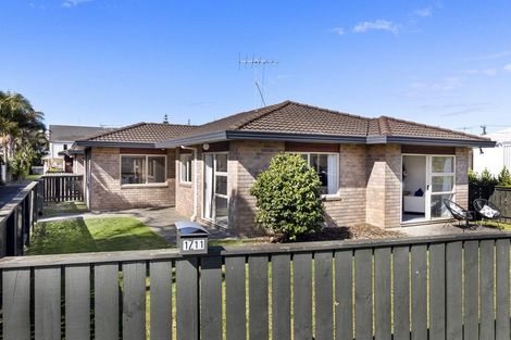 Photo of property in 1/11 Milton Road, Orewa, 0931