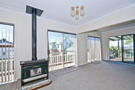 Photo of property in 171 Te Atatu Road, Te Atatu South, Auckland, 0610