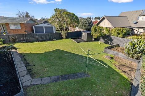 Photo of property in 23 Kowhai Street, Hamilton Lake, Hamilton, 3204